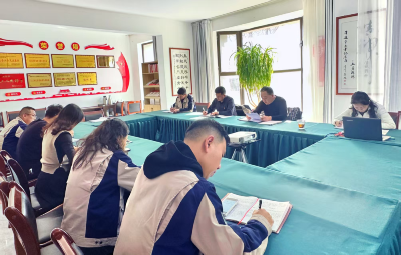 學(xué)精神 明方向 提干勁——民爆公司專(zhuān)題學(xué)習(xí)集團(tuán)公司“兩會(huì)”精神