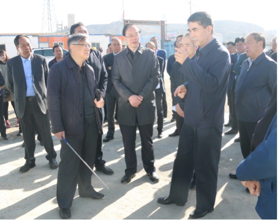 省委副書記、省長王建軍等領(lǐng)導(dǎo)一行視察海東工業(yè)園區(qū)臨空綜合經(jīng)濟(jì)園